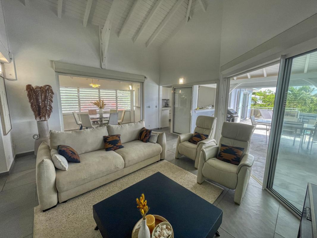 20.Location villa piscine vue mer Sainte Anne Guadeloupe_Salon